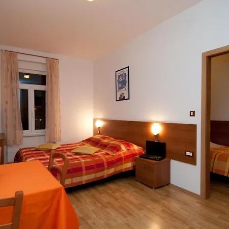 Apartman And Liburnija *